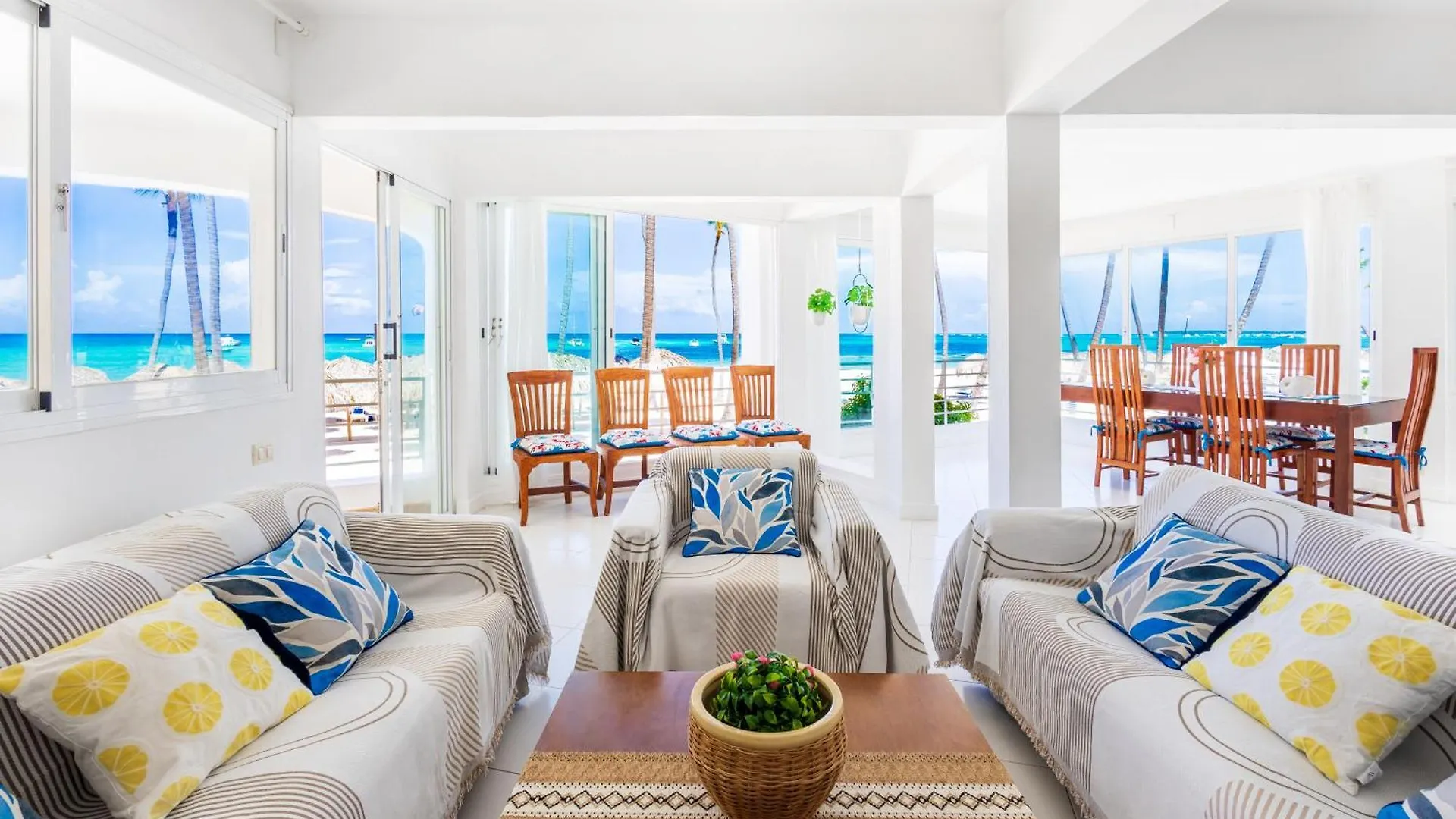 Prime Ocean View Punta Cana Apartments - 3-Bedroom Getaway With Private Terrace On Bavaro Beach 0*,