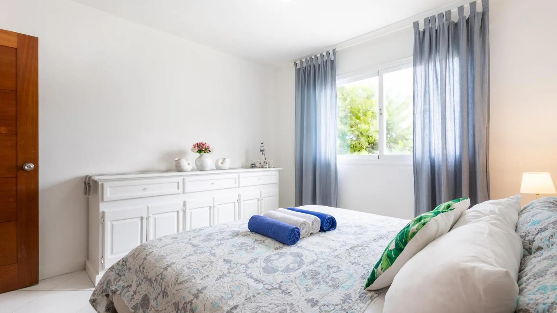 Prime Ocean View Punta Cana Apartments - 3-Bedroom Getaway With Private Terrace On Bavaro Beach