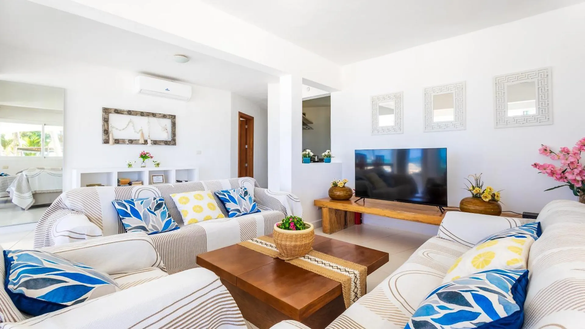 Prime Ocean View Punta Cana Apartments - 3-Bedroom Getaway With Private Terrace On Bavaro Beach 0*,  Dominican Republic