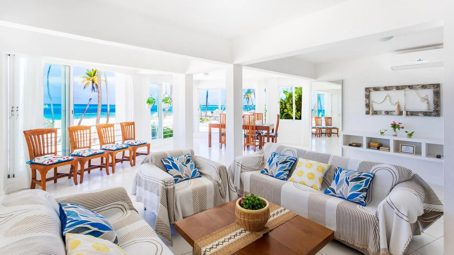 Prime Ocean View Punta Cana Apartments - 3-Bedroom Getaway With Private Terrace On Bavaro Beach 0*,
